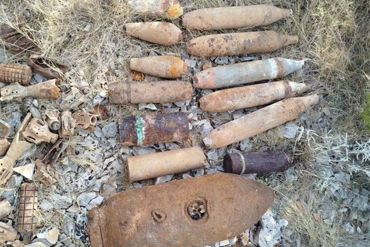 VIDEO Na Braču iz jame duboke 200 metara izvlačili bombe iz Drugog svjetskog rata