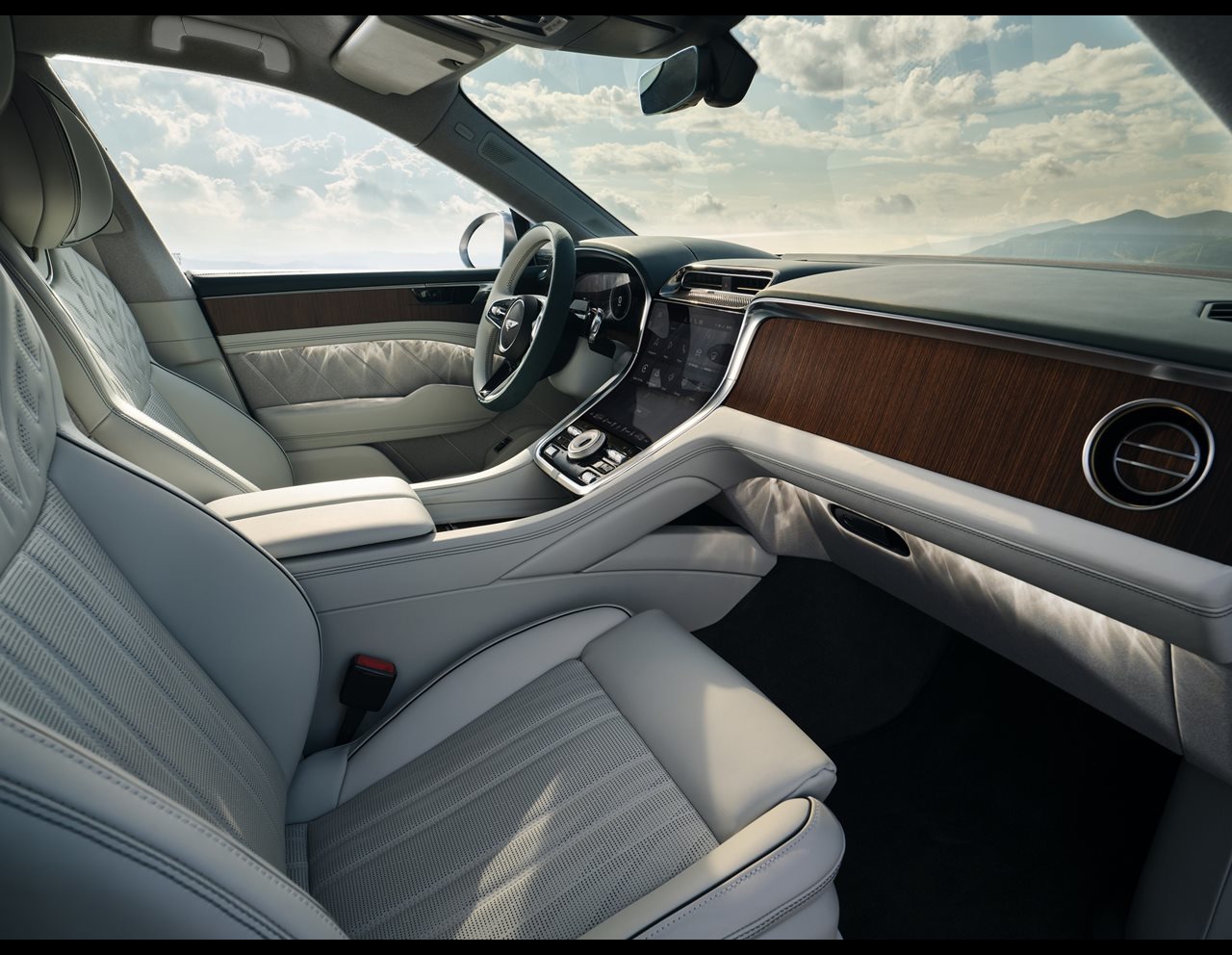 FOTO Bentley je dugo čekao s prvim električnim autom. Je li se čekanje isplatilo?
