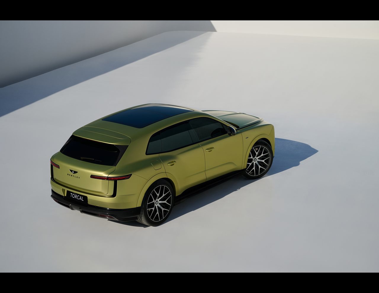 FOTO Bentley je dugo čekao s prvim električnim autom. Je li se čekanje isplatilo?