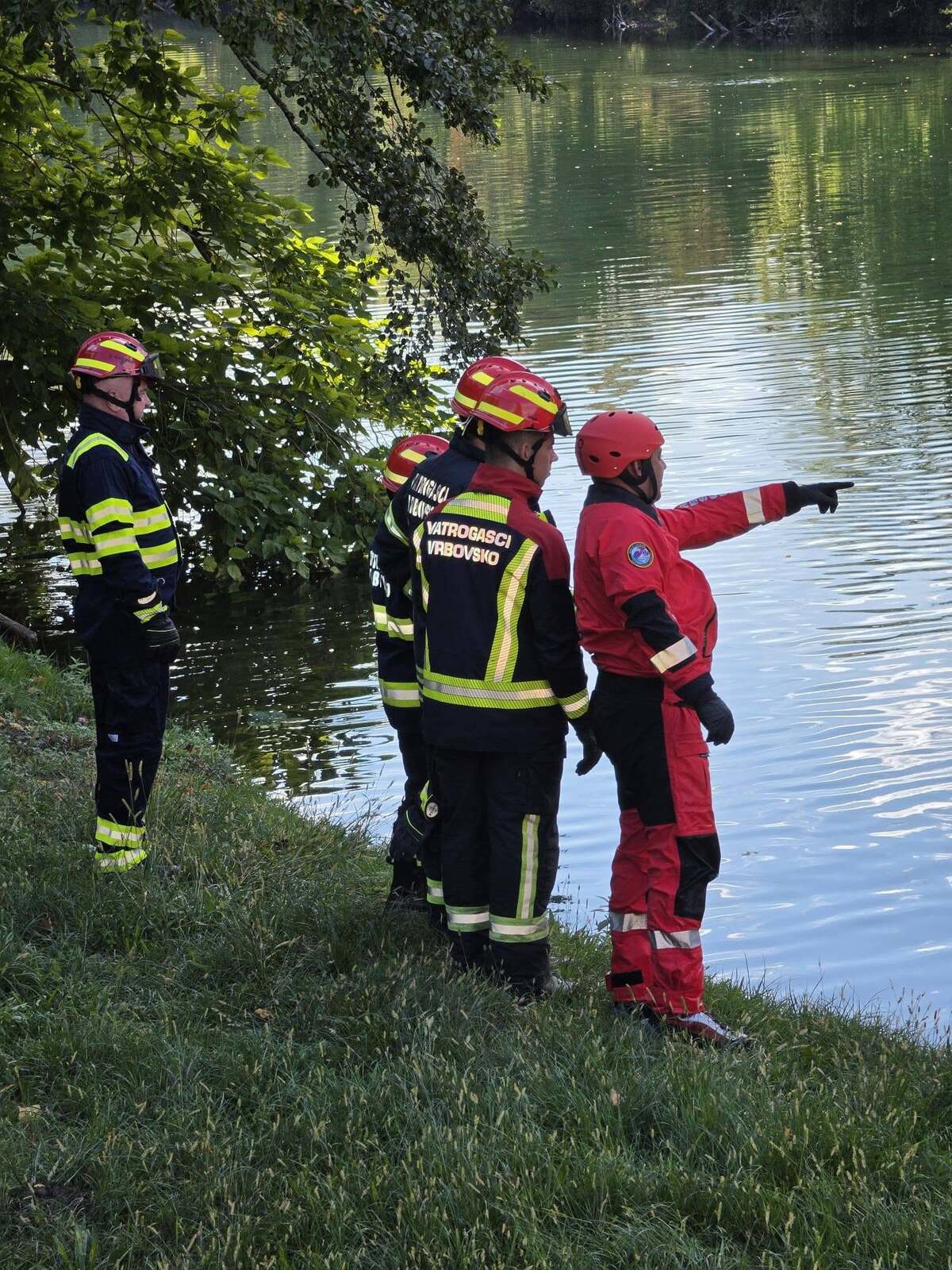 FOTO Detalji tragedije na Kupi: "Migranti su pokazivali da ne znaju plivati"