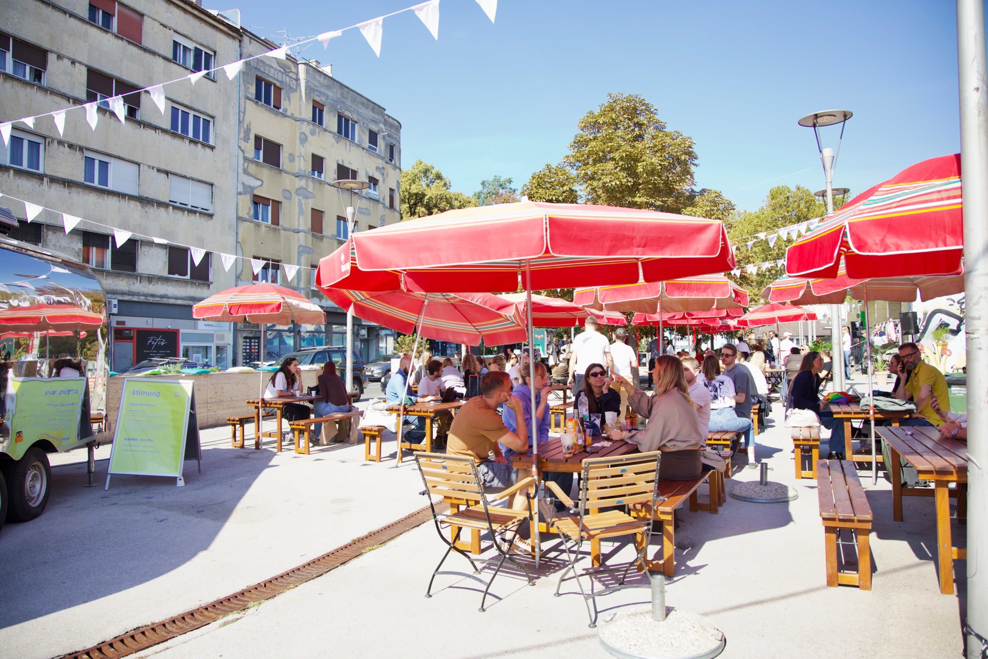 FOTO Na Branimirovoj tržnici održava se prva Weekendica, bili smo