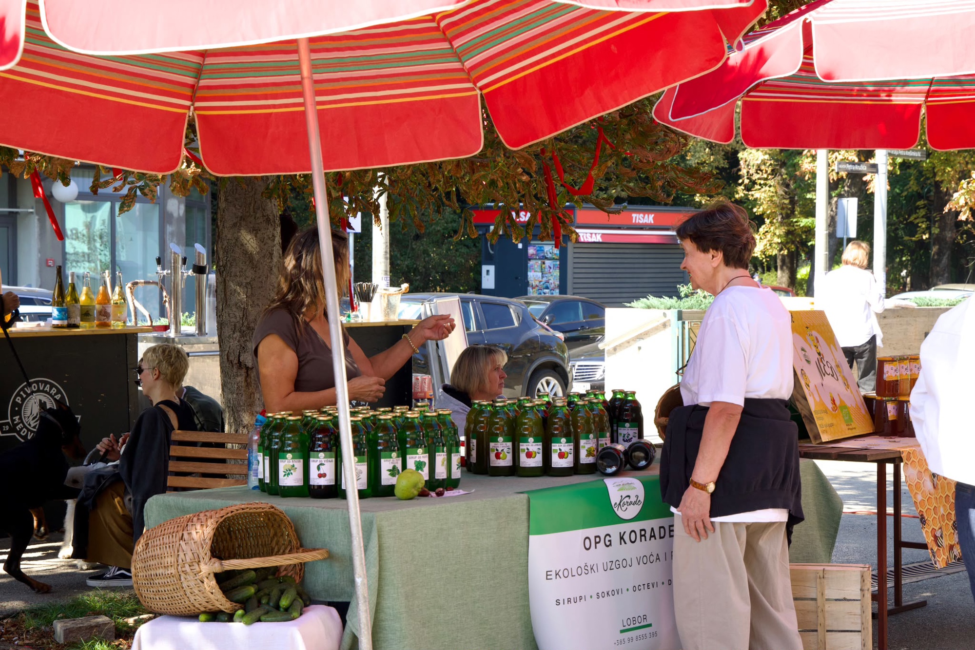 FOTO Na Branimirovoj tržnici održava se prva Weekendica, bili smo