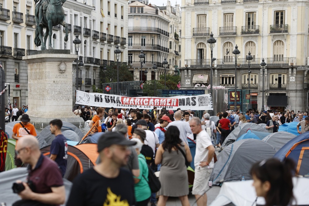 30.000 prosvjednika marširalo ulicama Madrida. Stotine šatora postavljene na trgu
