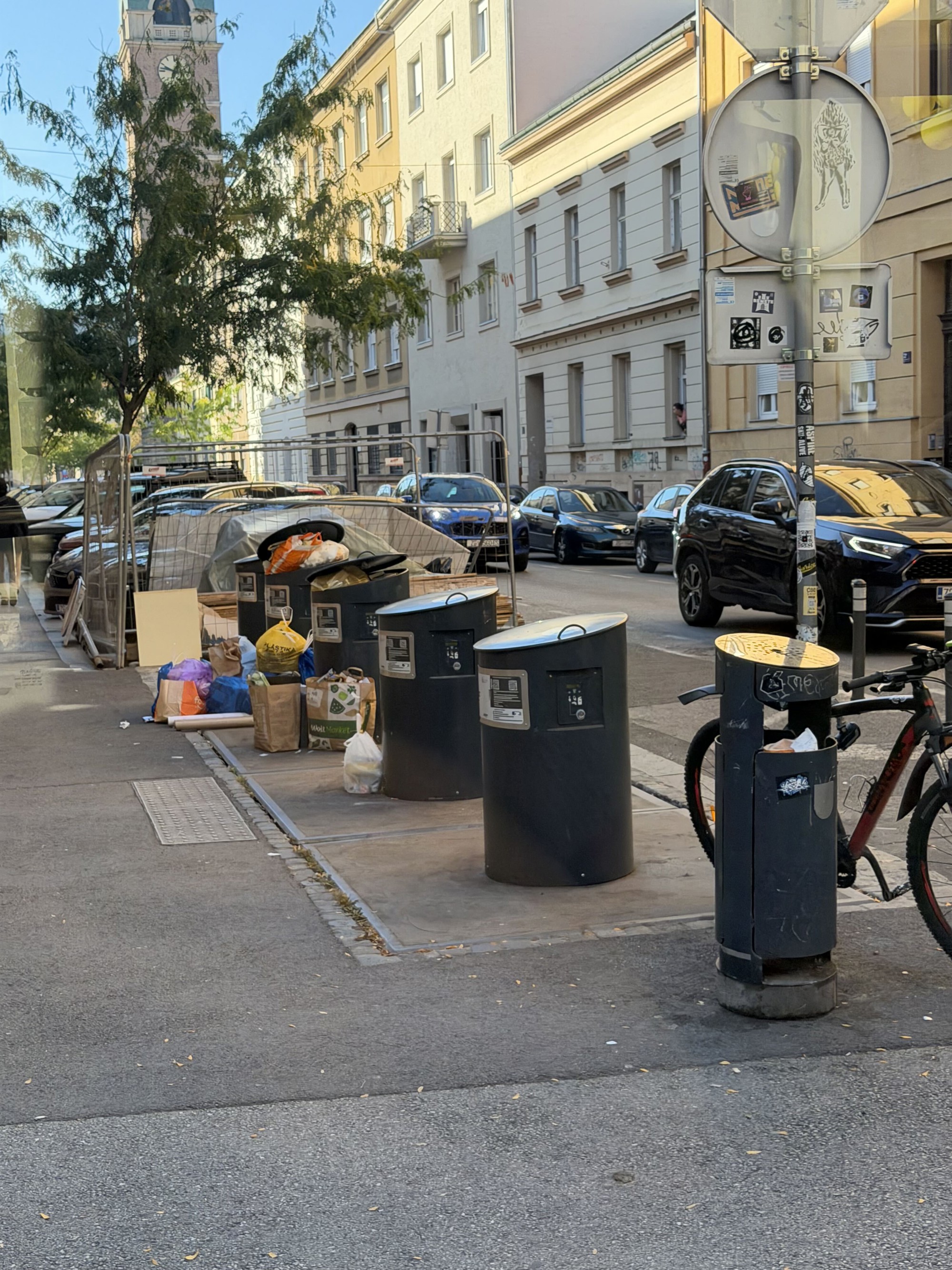 U Zagrebu je sve više smeća zbog štrajka Čistoće, pogledajte fotografije