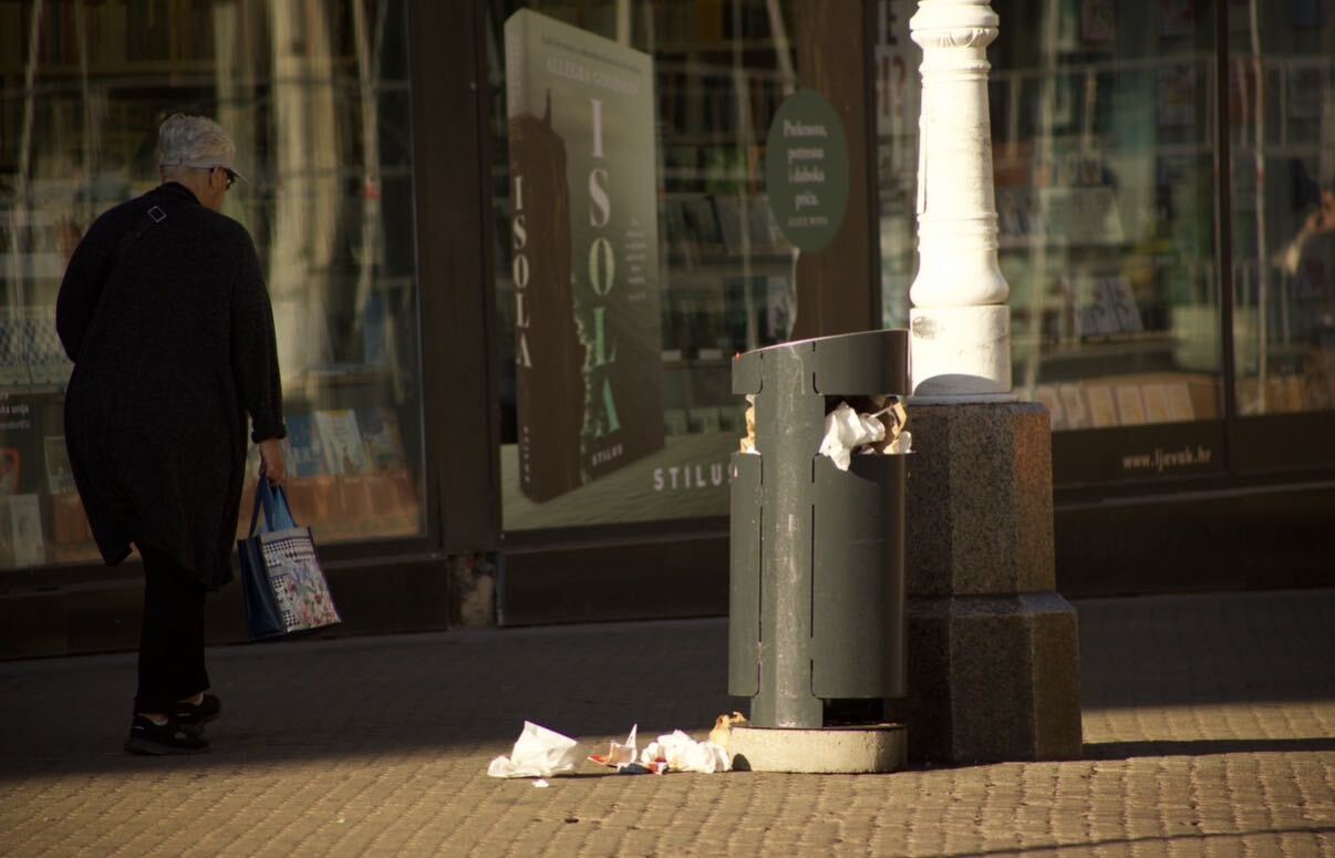 U Zagrebu je sve više smeća zbog štrajka Čistoće, pogledajte fotografije