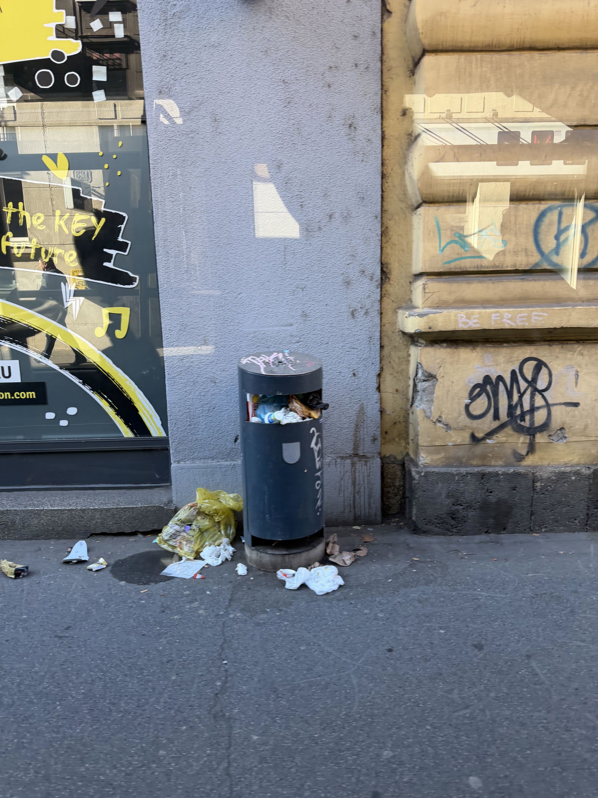 U Zagrebu je sve više smeća zbog štrajka Čistoće, pogledajte fotografije