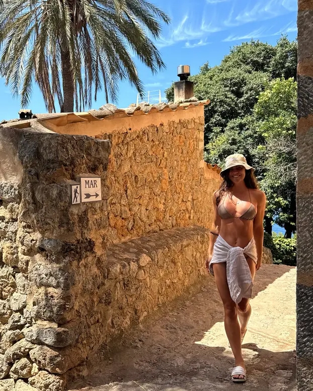 FOTO Lijepa boksačica snimala je 18+ filmove i izvadila silikone: Sada mi je ugodnije