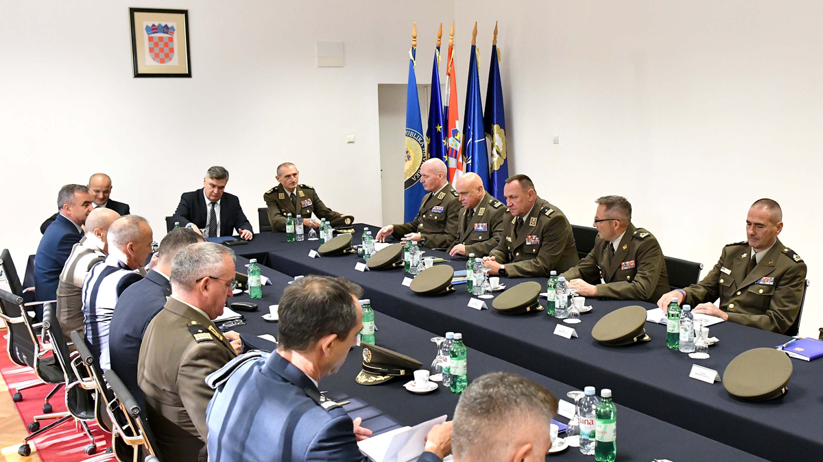 Milanović se sastao s vojnim vrhom: "Provedbeni dokument kasni više od godinu dana"