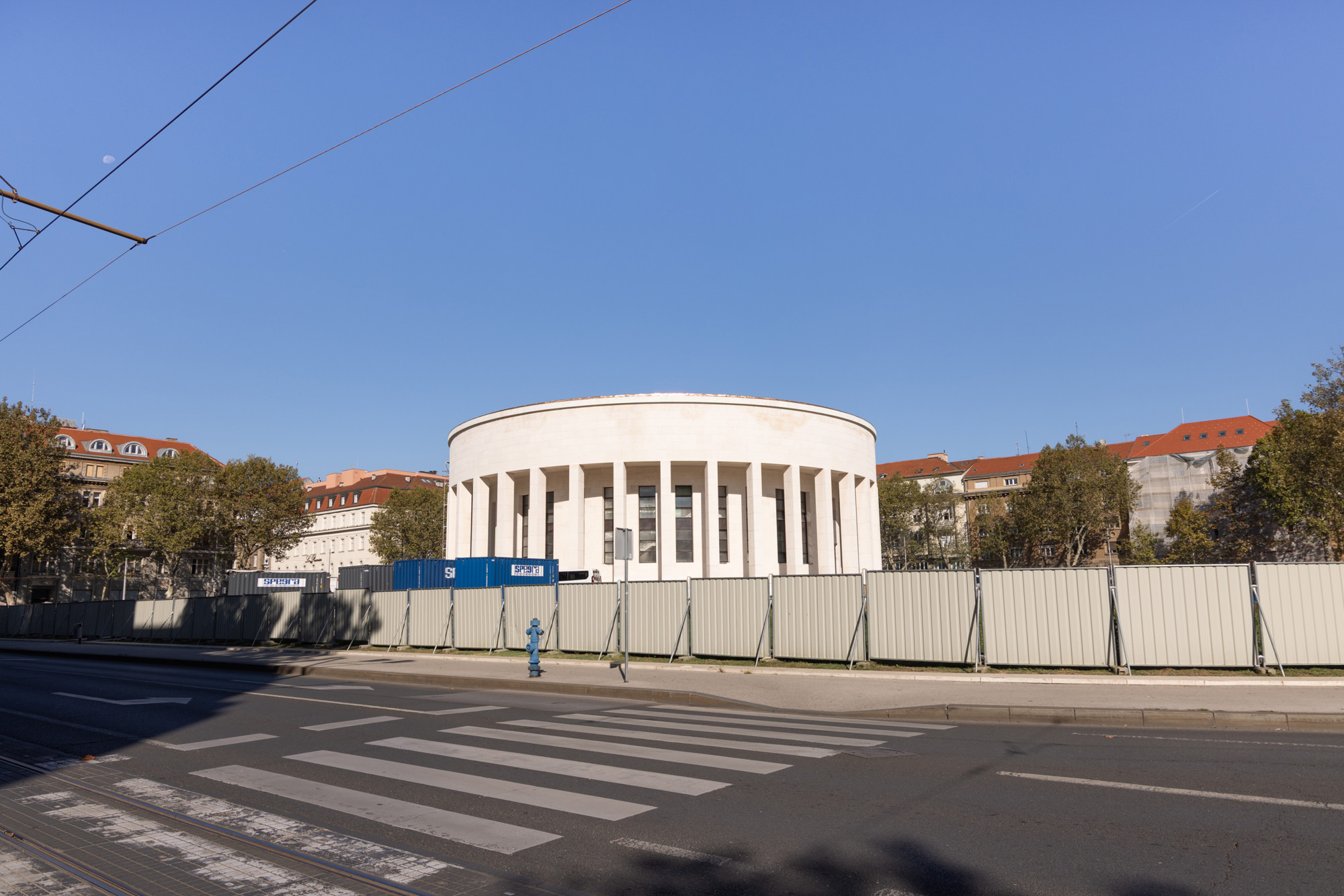 Spomenik srpskom kralju, ustaška džamija i partizanski muzej. Ovo je čudo Zagreba