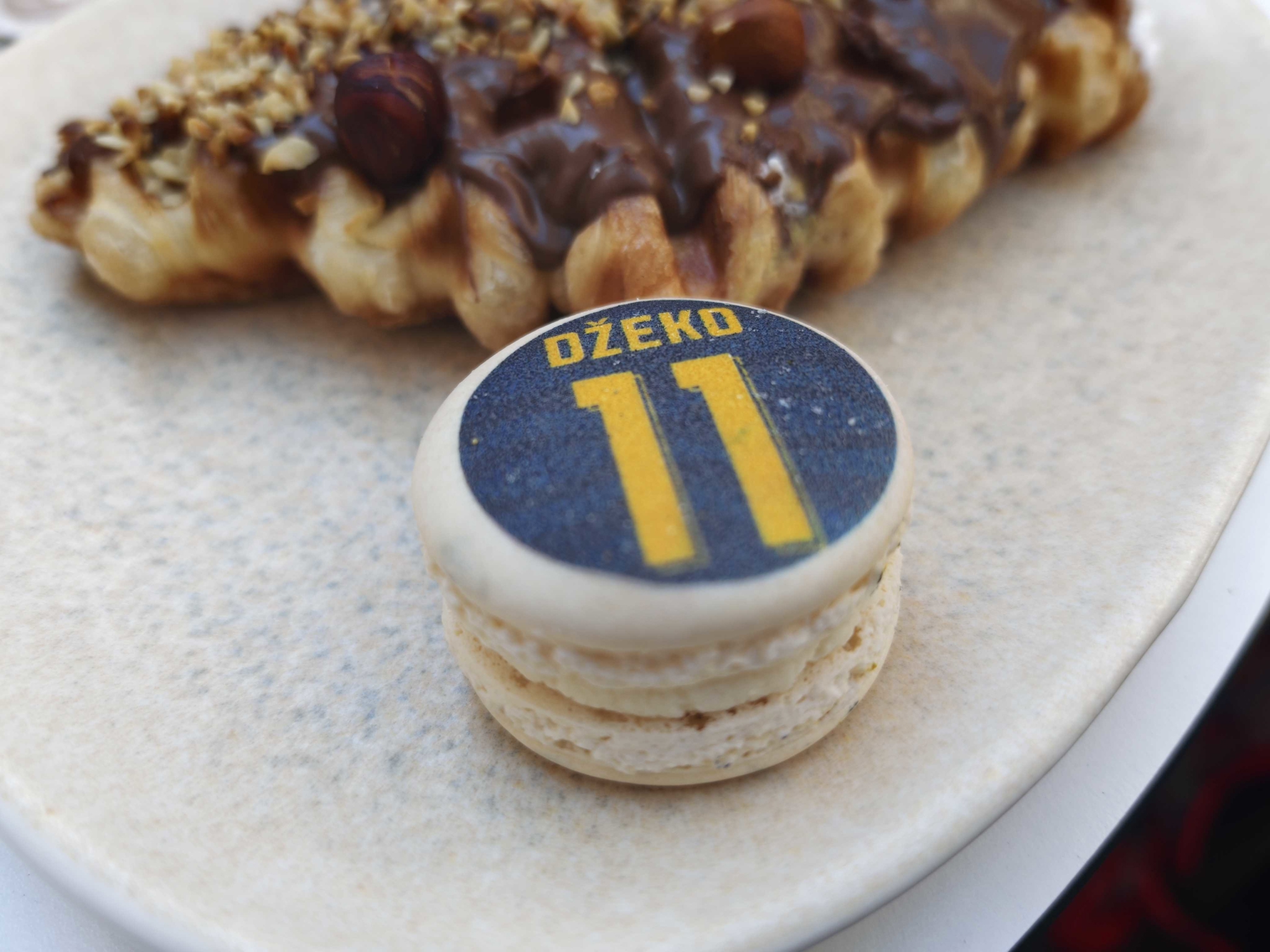 Sarajevo se oprašta od legende: Jela sam 11 ćevapa, a Džeko me dočekao i uz desert