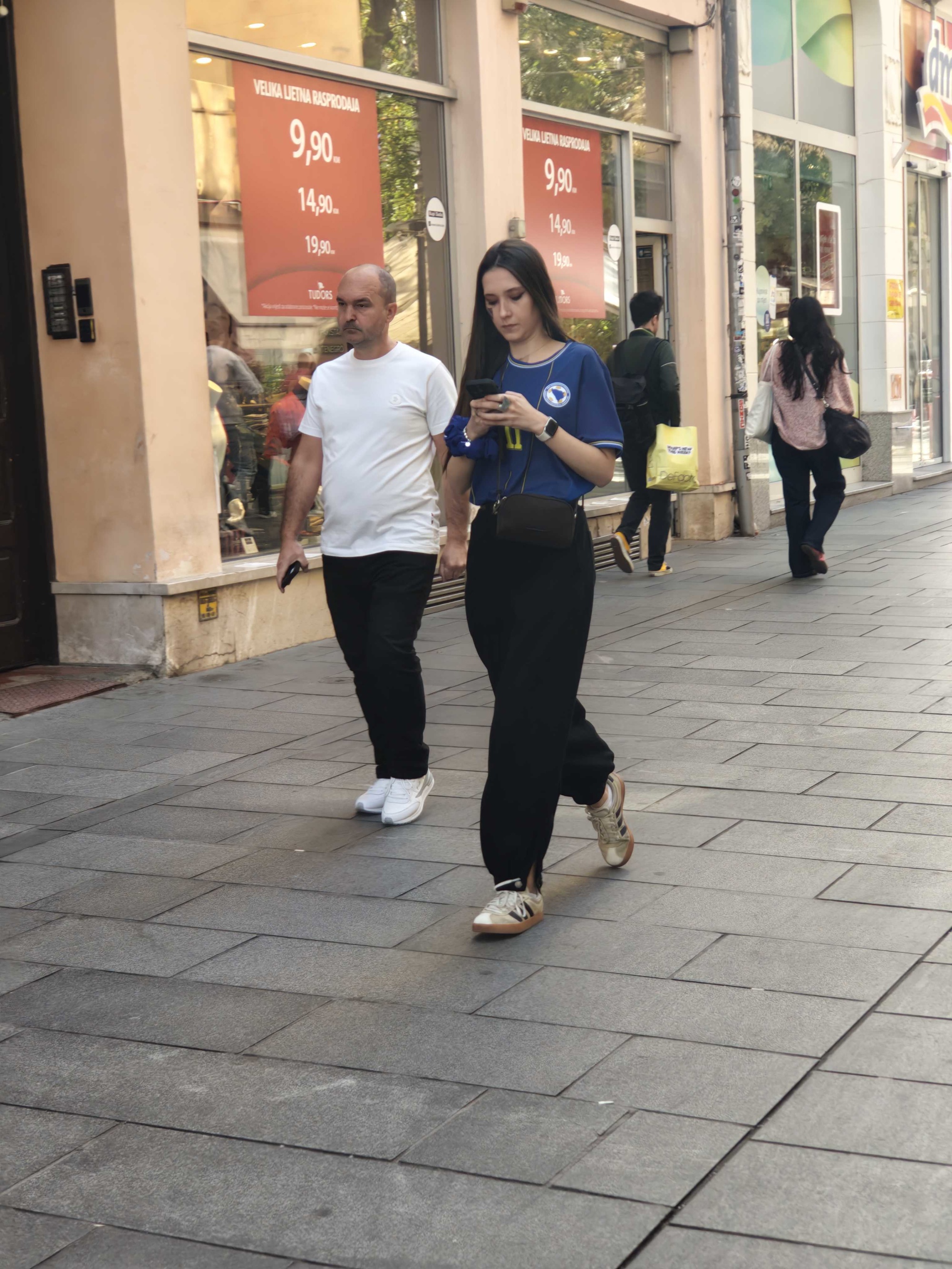 Sarajevo se oprašta od legende: Jela sam 11 ćevapa, a Džeko me dočekao i uz desert