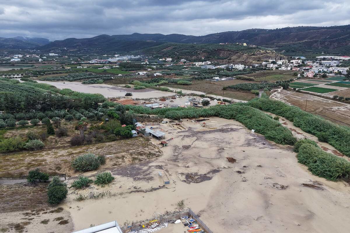Poplave na Kreti, 22.000 munja u 24 sata. Oštećene kuće, uništena poljoprivreda