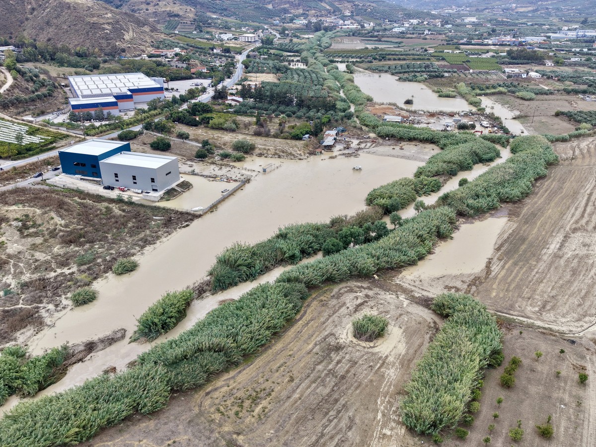 Poplave na Kreti, 22.000 munja u 24 sata. Oštećene kuće, uništena poljoprivreda