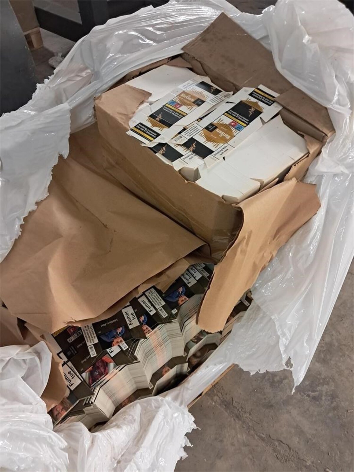 FOTO U bivšem restoranu kod Rijeke proizvodili cigarete. Petorica u pritvoru
