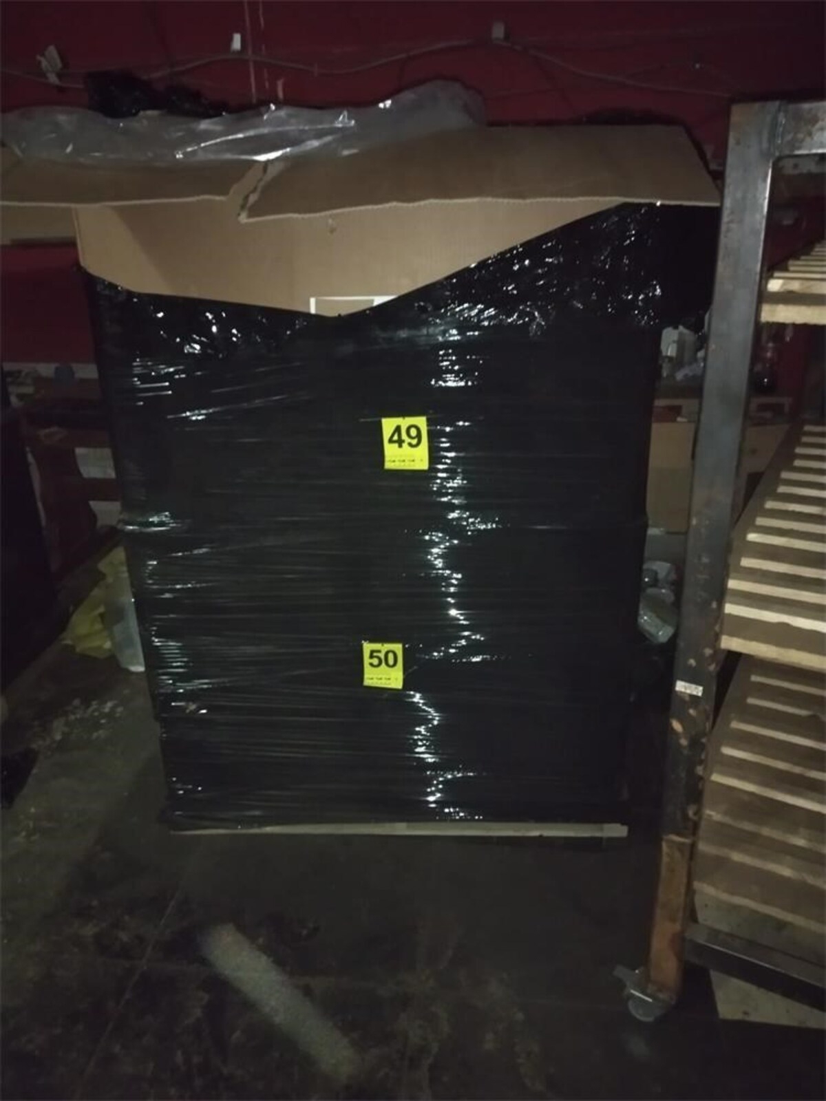 FOTO U bivšem restoranu kod Rijeke proizvodili cigarete. Petorica u pritvoru