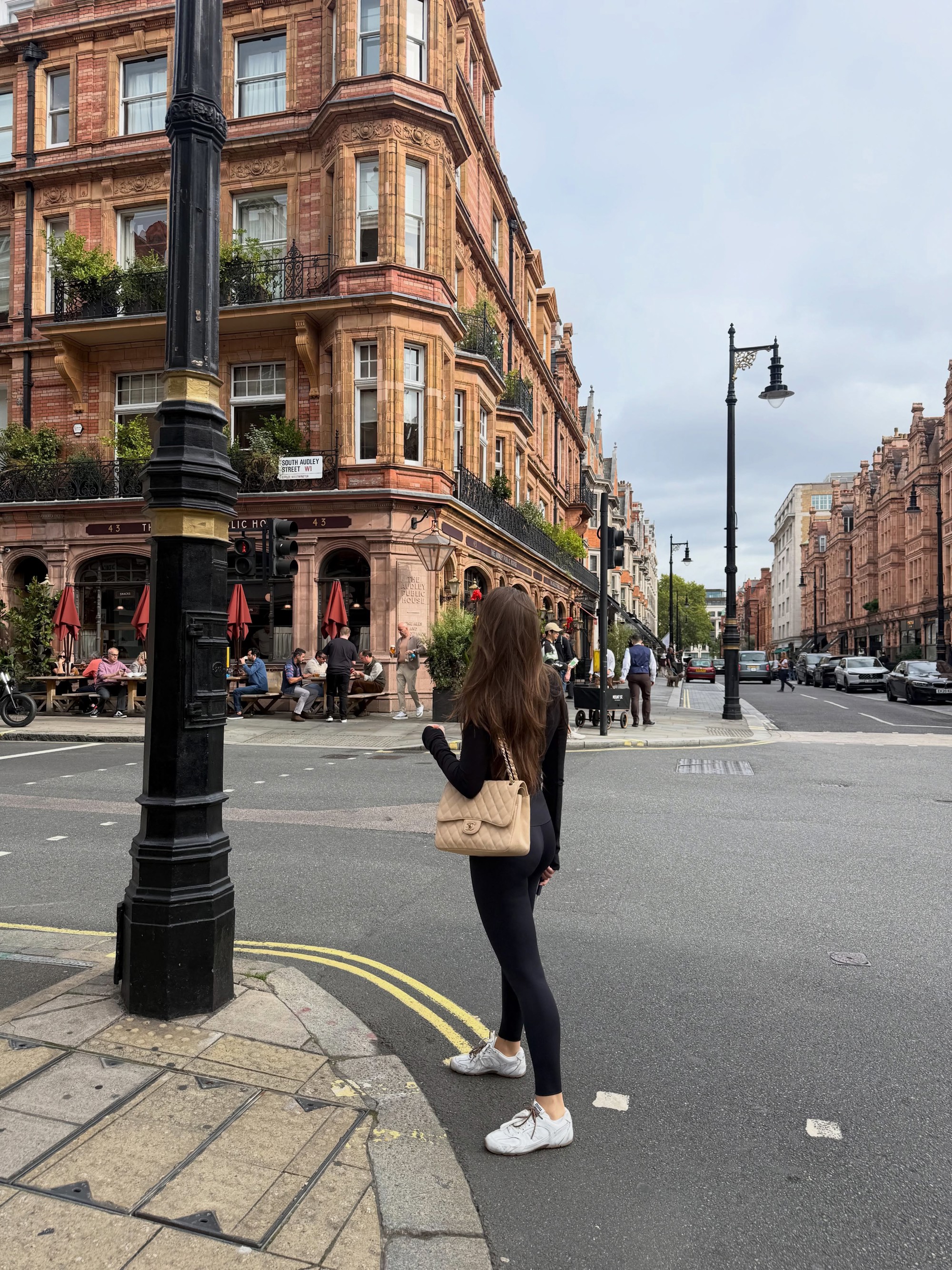 FOTO Jolina najstarija kći Iva otputovala u London, pokazala je kako provodi dane