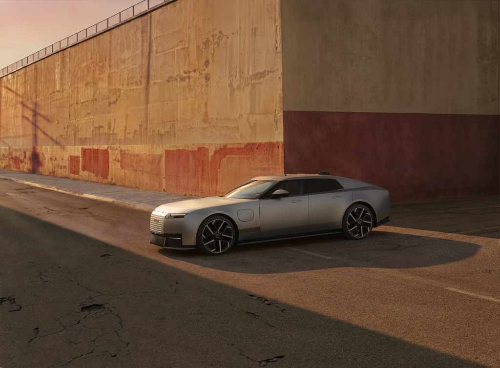 FOTO Jaguar Type 01 je stigao. Ovo je najsnažniji cestovni Jaguar u povijesti