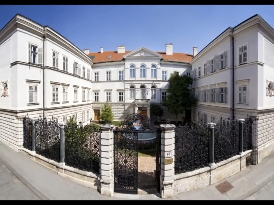 U ovoj palači Tuđman je pod zlatom i freskama šefovao komunističkim institutom