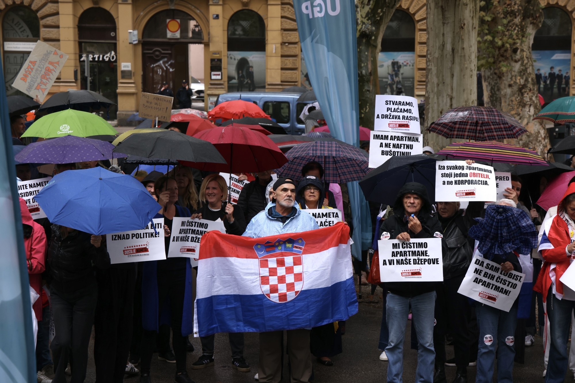 Prosvjed poduzetnika i obrtnika: "Cijela Hrvatska je ovdje"
