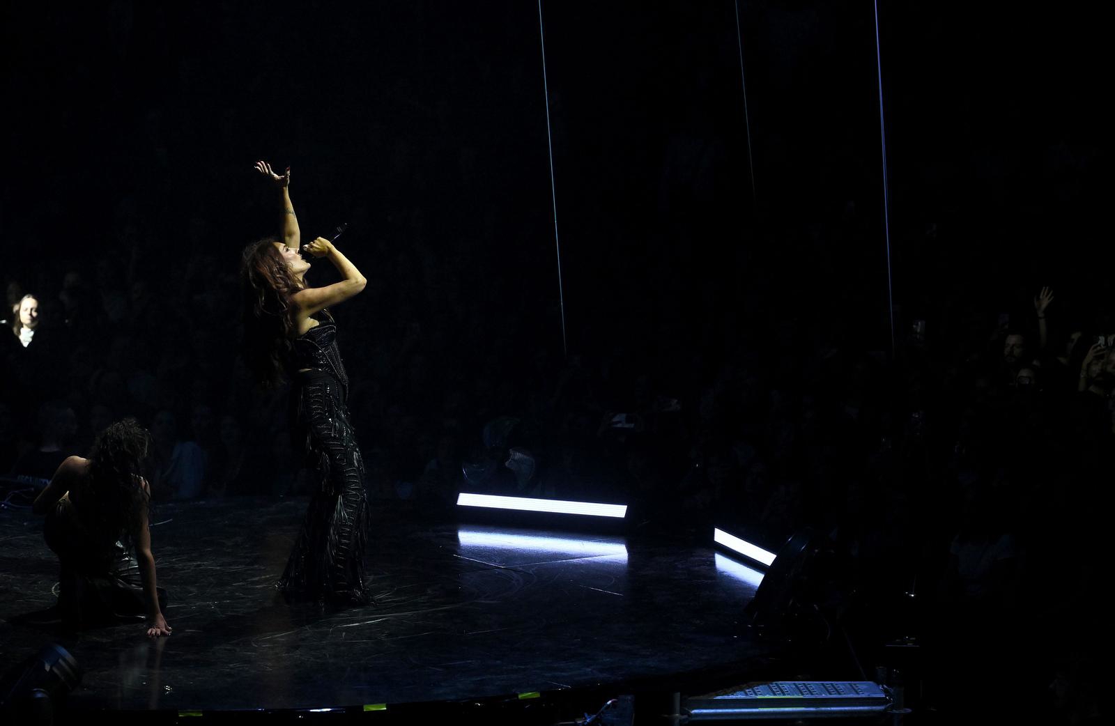 FOTO Senidah u kožnjaku napravila show u rasprodanoj Areni Zagreb