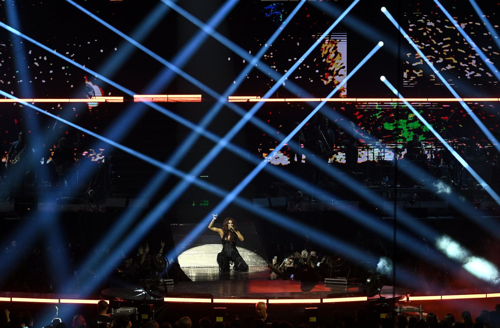 FOTO Senidah u kožnjaku napravila show u rasprodanoj Areni Zagreb