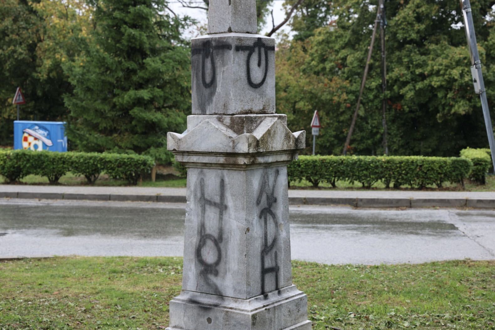 FOTO I VIDEO Ovako tjednima izgleda antifašistički spomenik u Zagrebu