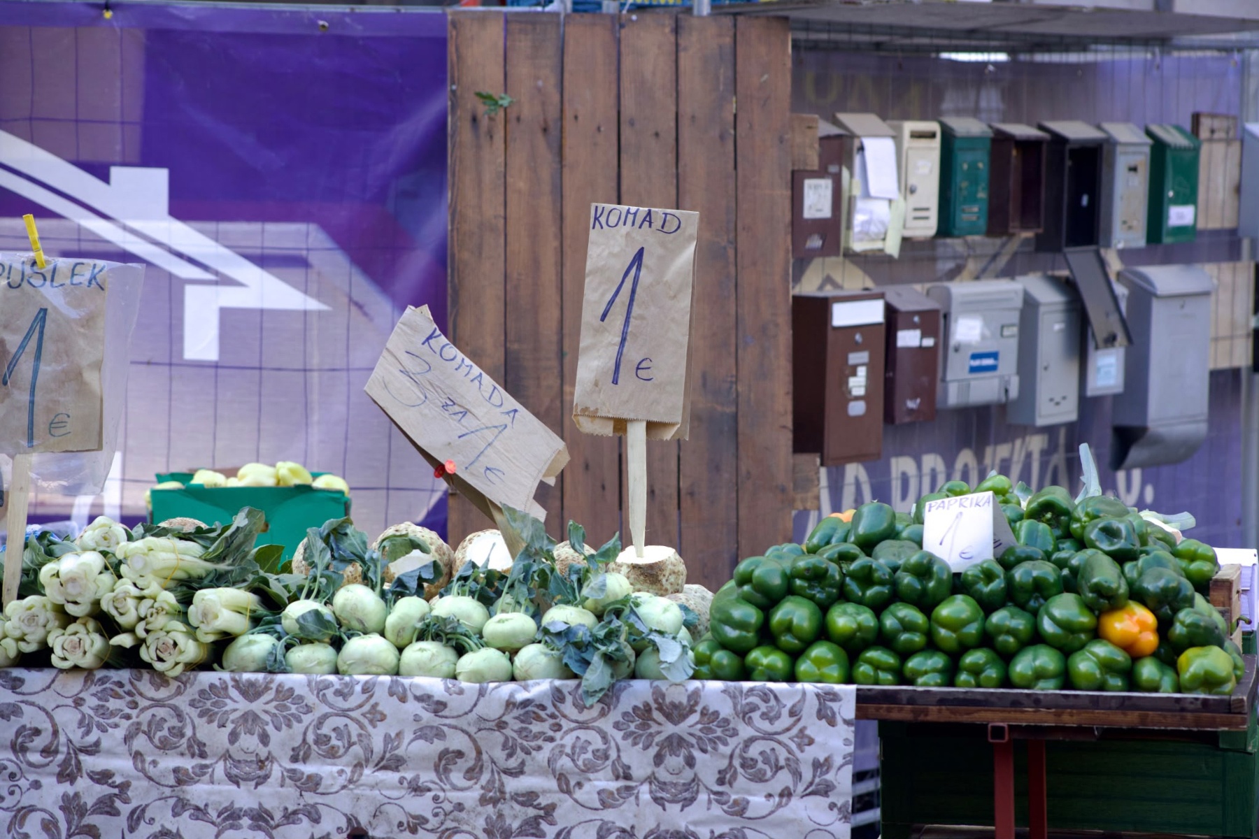 Kesteni, mandarine i buče stigli na zagrebačke tržnice. Pogledajte cijene