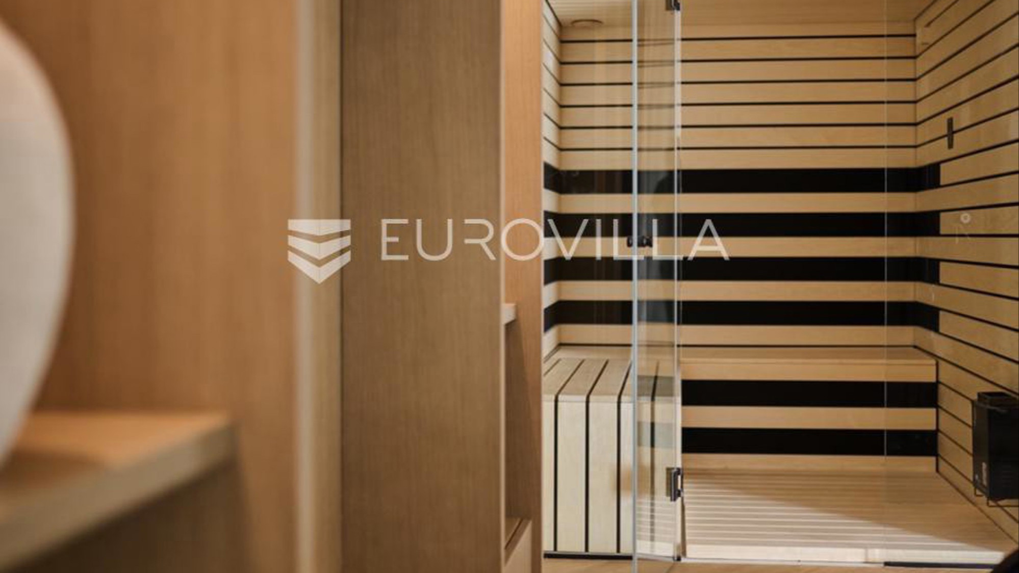 Četiri sobe, wellnes, teretana... Zavirite u istarsku vilu za skoro 5 milijuna eura