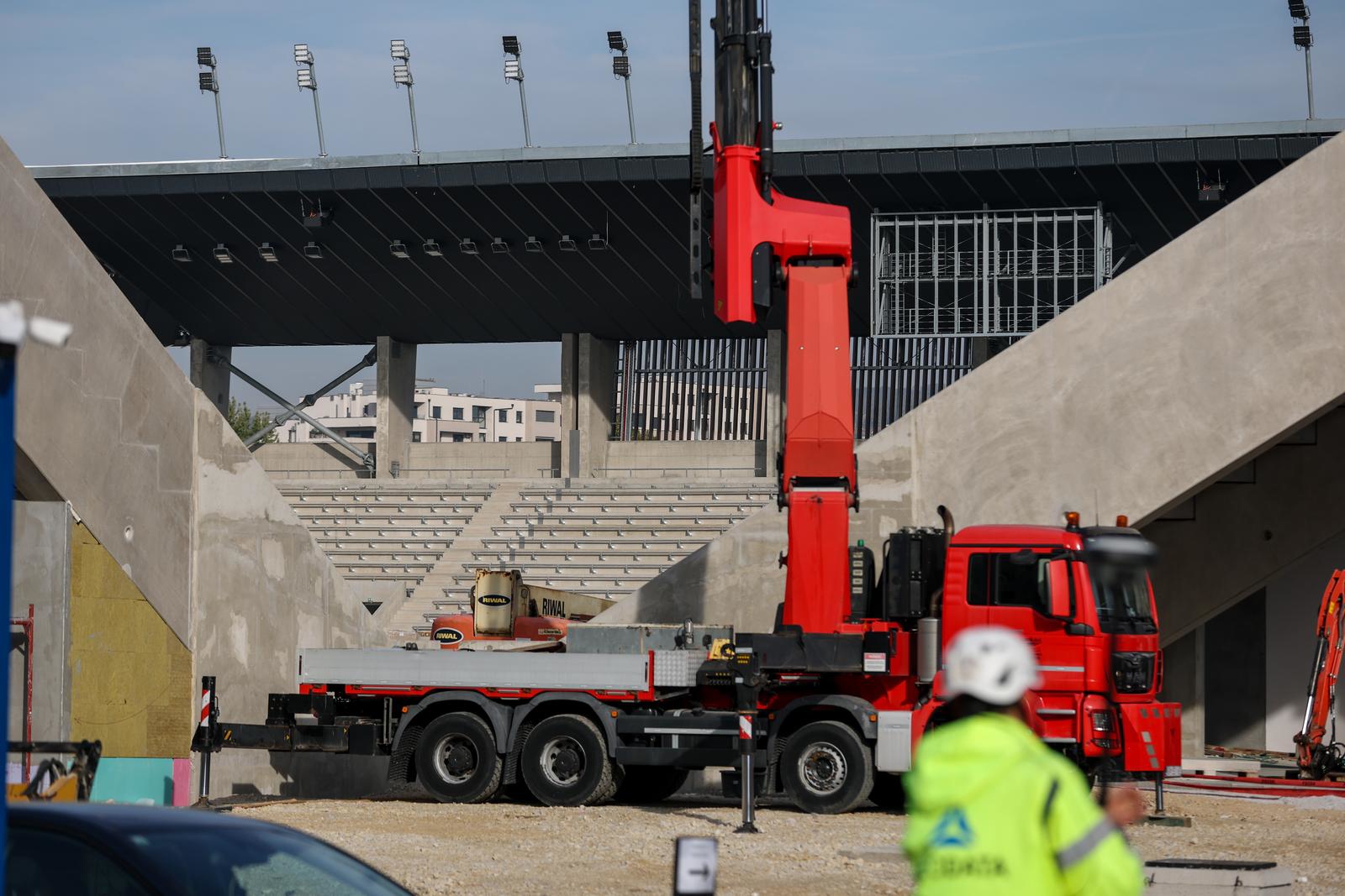 Dinamov zamjenski stadion sjajno napreduje. Pogledajte stolice u Kranjčevićevoj