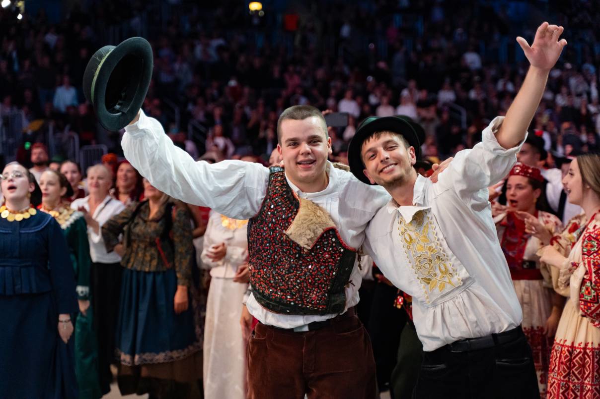 Šokačka rapsodija proslavila 20 godina u rasprodanoj Areni Zagreb