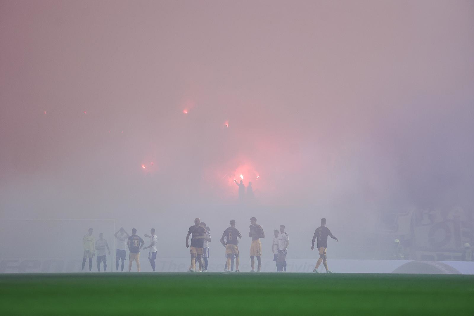 Kreteni iz Torcide Hajduku skoro oduzeli pobjedu protiv Ajaxa