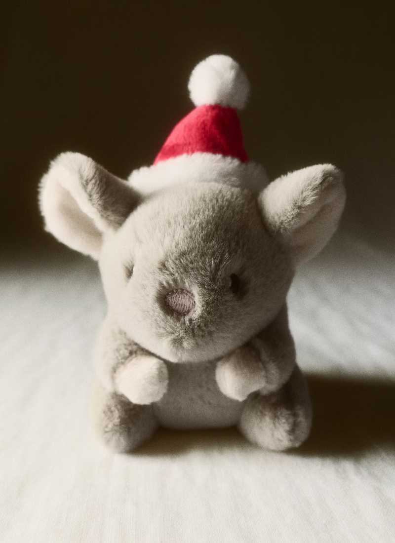H&M izbacio božićnu kolekciju i već smo pronašli favorite 🎄