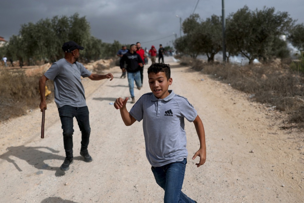 FOTO Izraelski rabin odobrio krađu maslina Palestincima na Zapadnoj obali