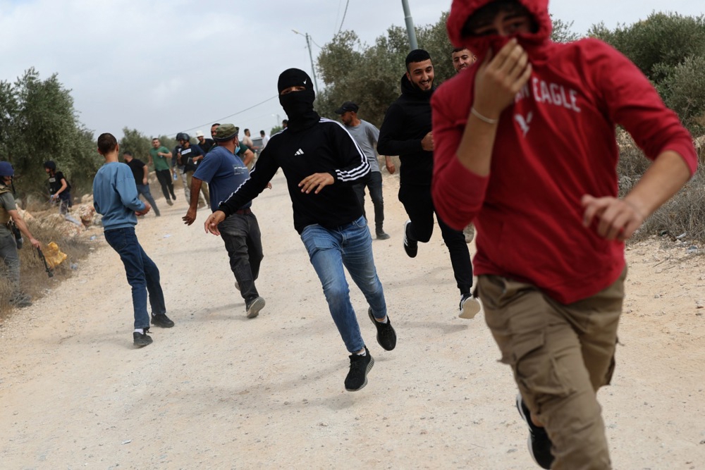 FOTO Izraelski rabin odobrio krađu maslina Palestincima na Zapadnoj obali