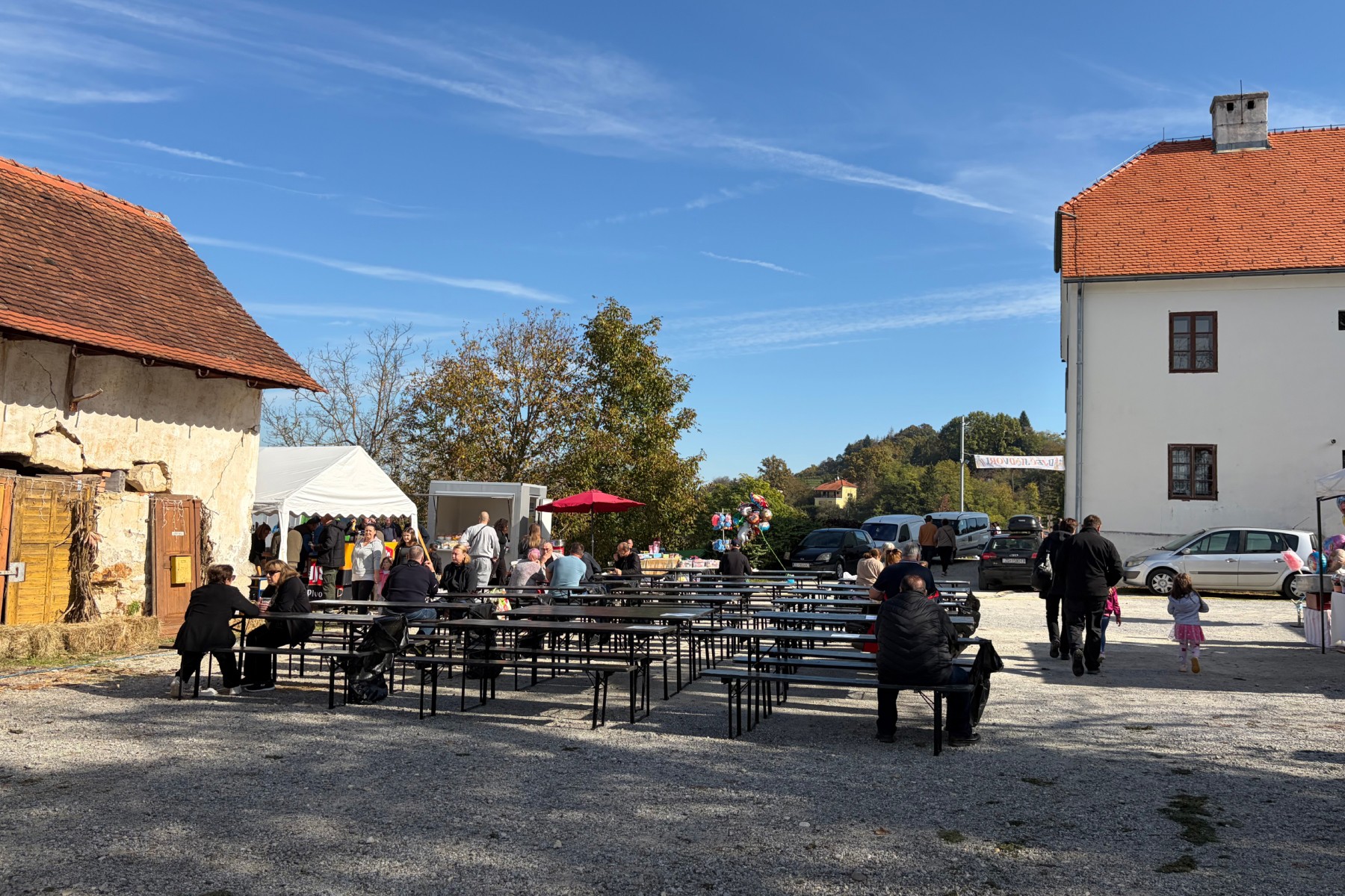 Održava se manifestacija posvećena štruklima, štrudlama i kestenima. Bili smo