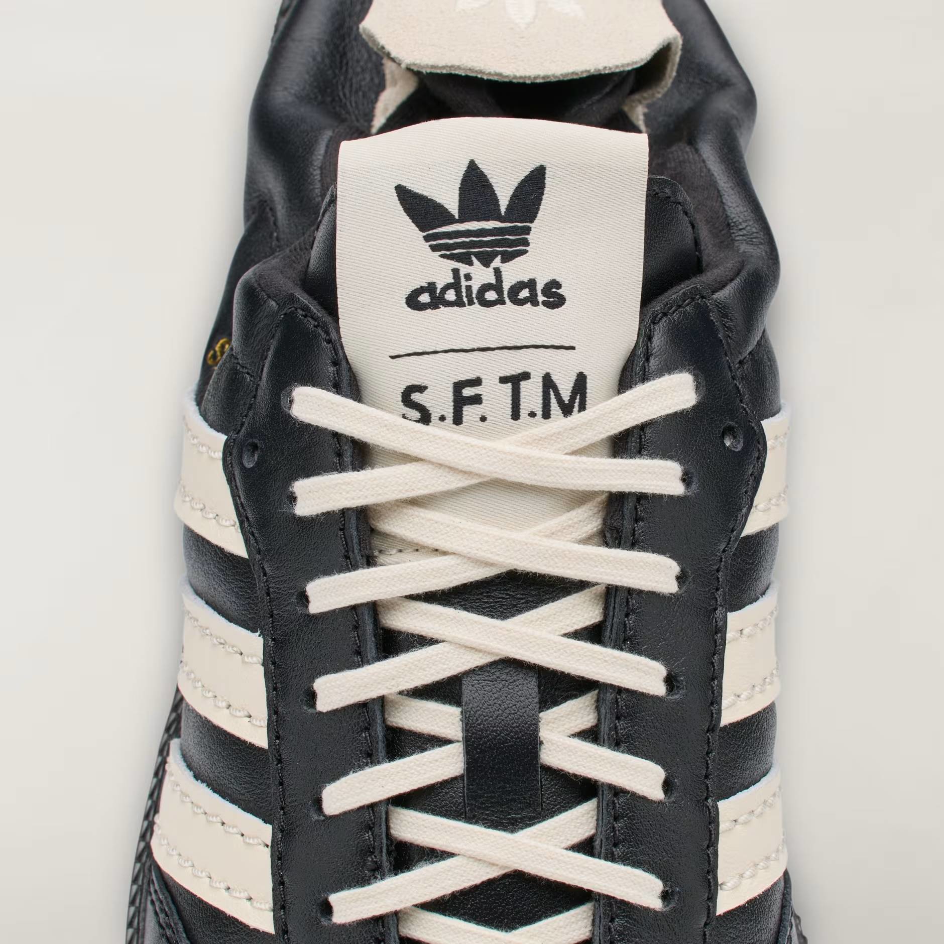 Nove adidas Sambe izazvale su ludnicu i prije izlaska. Sada su napokon u prodaji