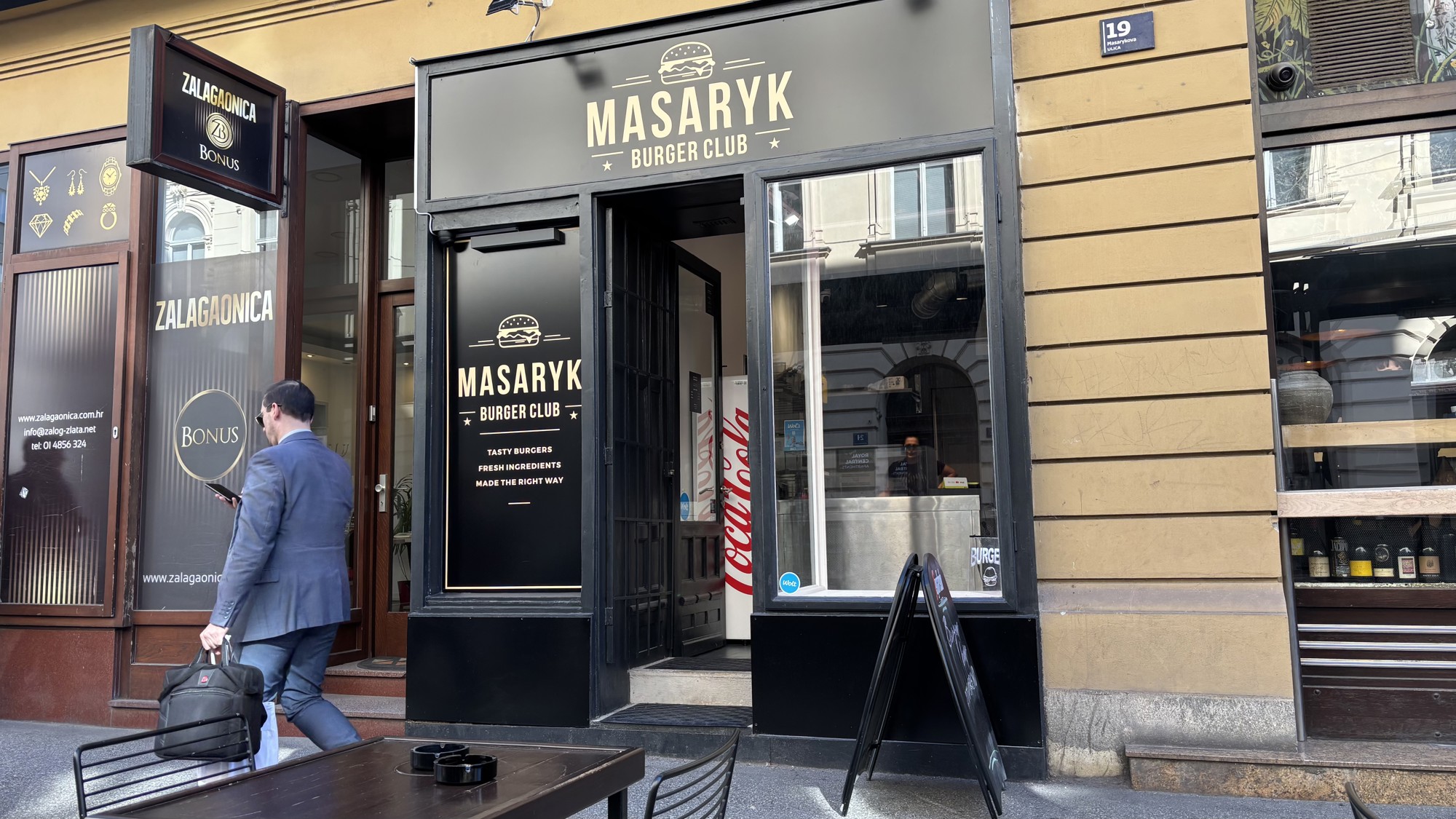 U samom centru Zagreba otvoren je mali lokal s burgerima. Dugo nisam jela tako dobre