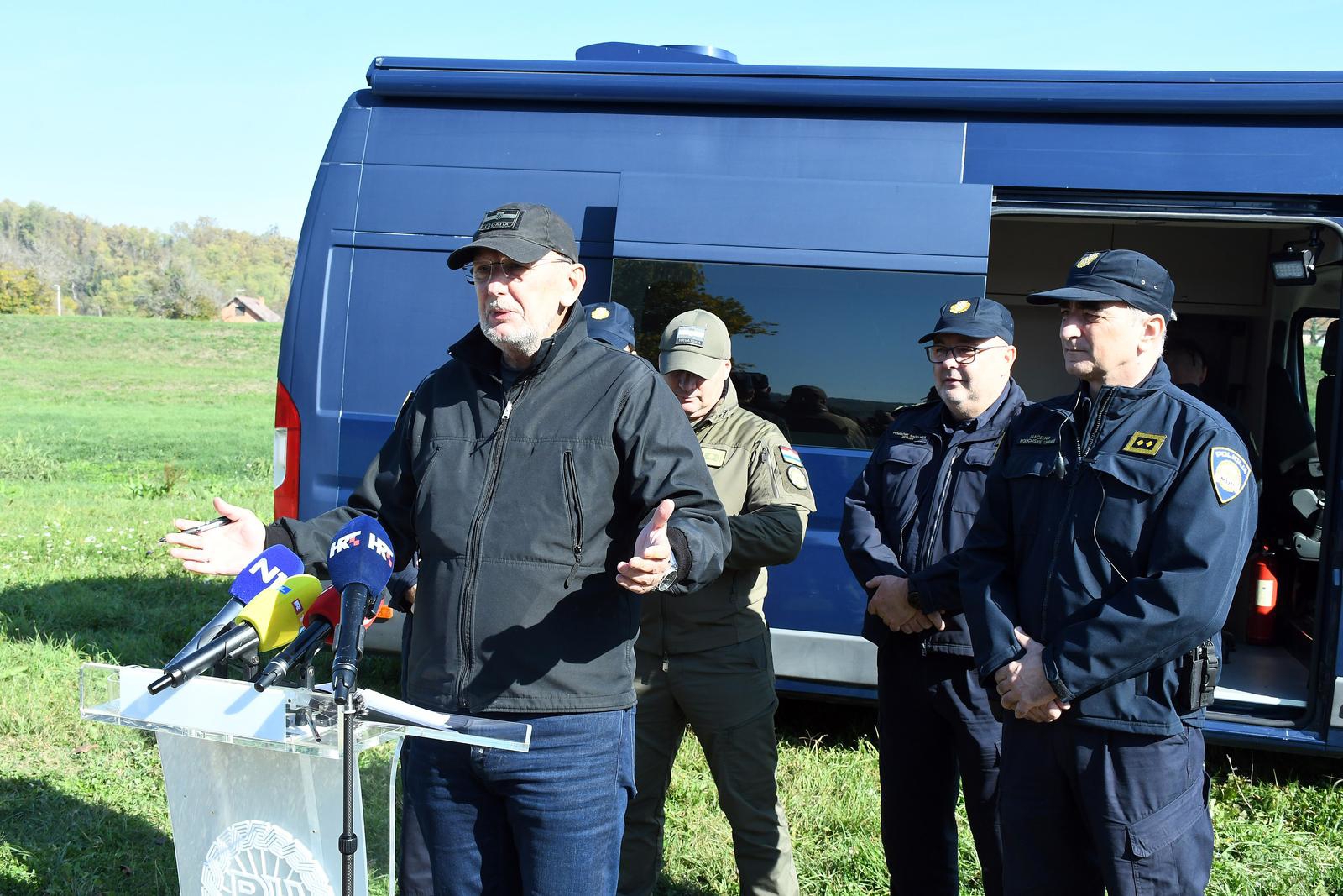 FOTO Božinović obišao granicu s BiH: Hrvatska jedna od najsigurnijih zemalja EU