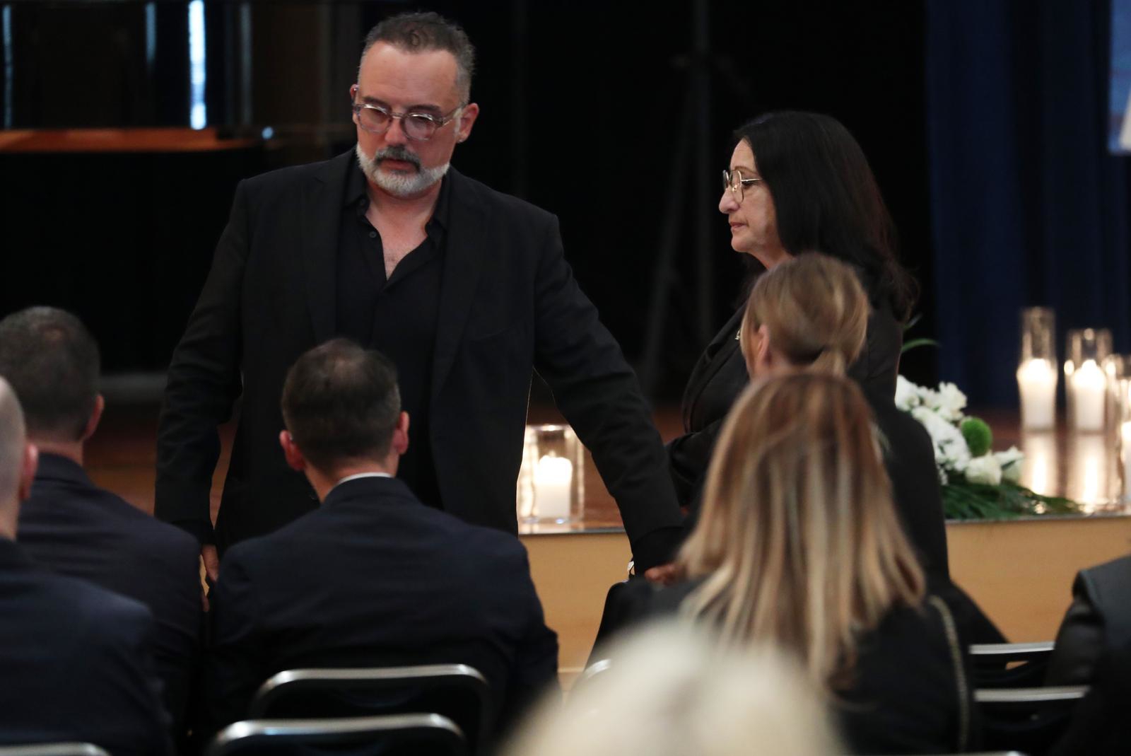 Tony i Matteo Cetinski u suzama na komemoraciji za oca Mirka