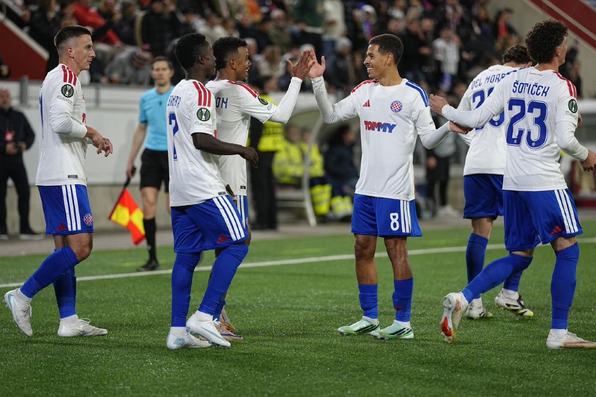 UŽIVO Moćni Hajduk vodi