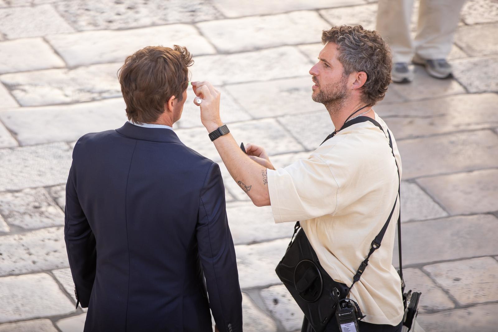 FOTO James Marsden snima u Dubrovniku, poznati glumac u odijelu prošetao Stradunom