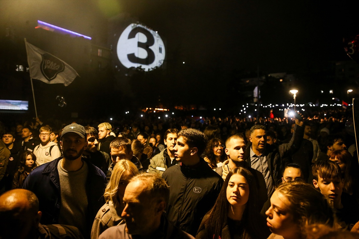 Srbija pred povijesnim izborima. Studenti okupili 150.000 ljudi u Beogradu