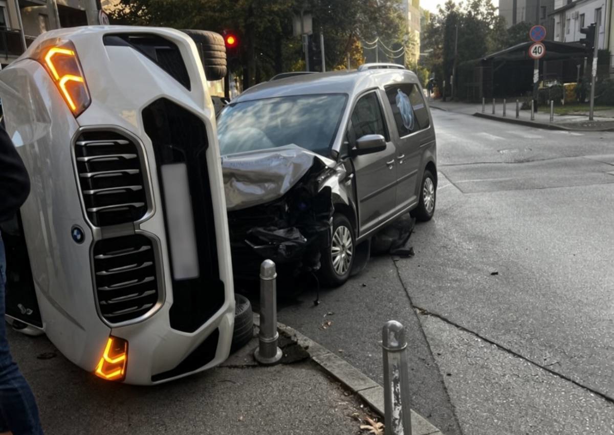 FOTO Neobična prometna u Zagrebu, bijeli BMW završio na boku