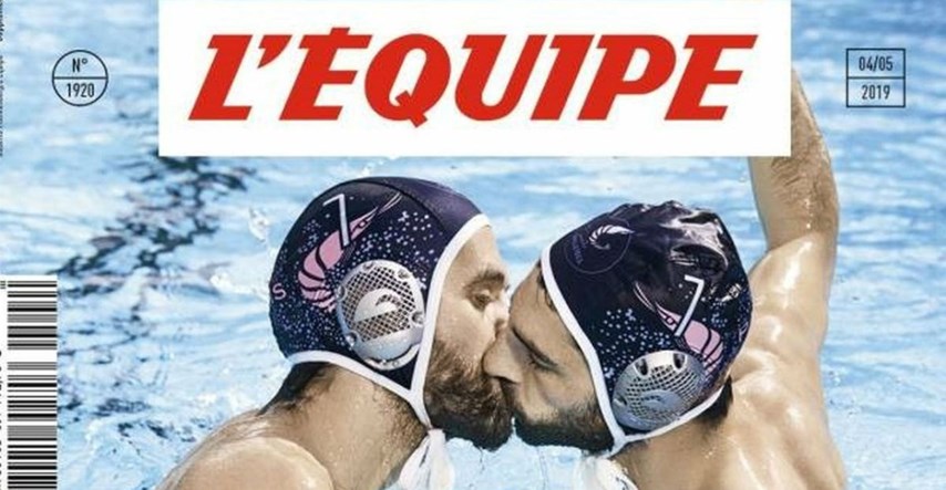 Gay vaterpolisti se ljube na povijesnoj naslovnici L'equipea
