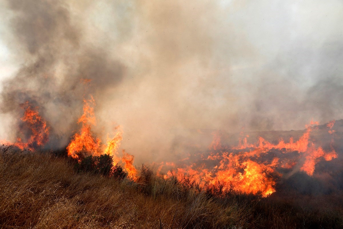 Izrael bombardira Pojas Gaze zbog palestinskih zapaljivih zmajeva