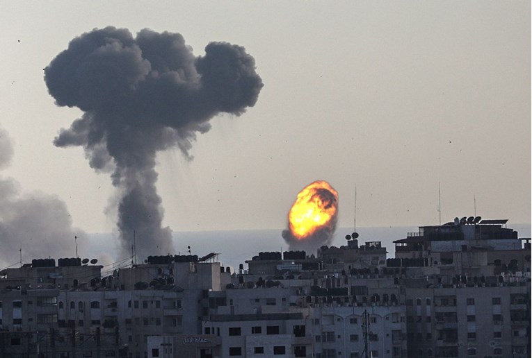 Izraelski premijer naredio vojsci da nastavi žestoke napade na Pojas Gaze
