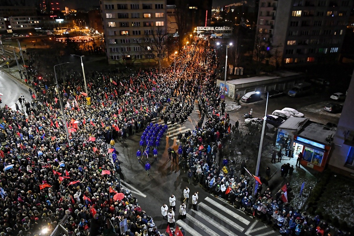 Tisuće Poljaka odale počast ubijenom gradonačelniku Gdanjska