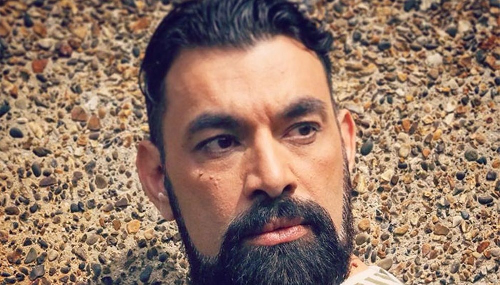 Htio je udomiti mace koje nemaju dom, no odbili ga zbog toga što je gay