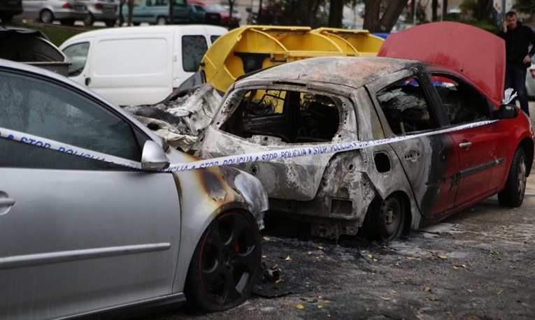 Izgorjela dva auta u Splitu
