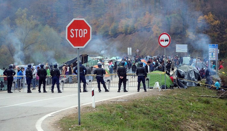 BiH policija: Nitko ne nudi rješenje za migrante na prijelazu Maljevac